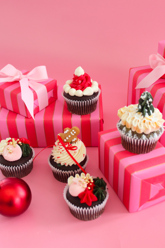 Luxe Christmas Cupcakes